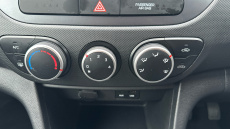 Hyundai i10 1.0 SE 5dr Petrol Hatchback